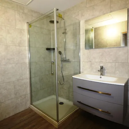 20 Min Puy Du F Ou Maison Entiere 3 9 Personnnes