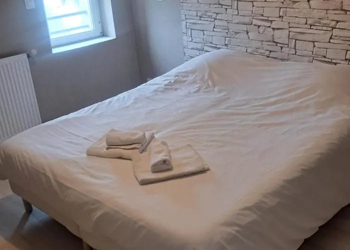 Сasa de vacaciones 20 Min Puy Du F Ou Maison Entiere 3 9 Personnnes